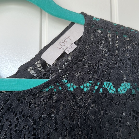 Loft Sheer Blouse - Picture 2 of 3